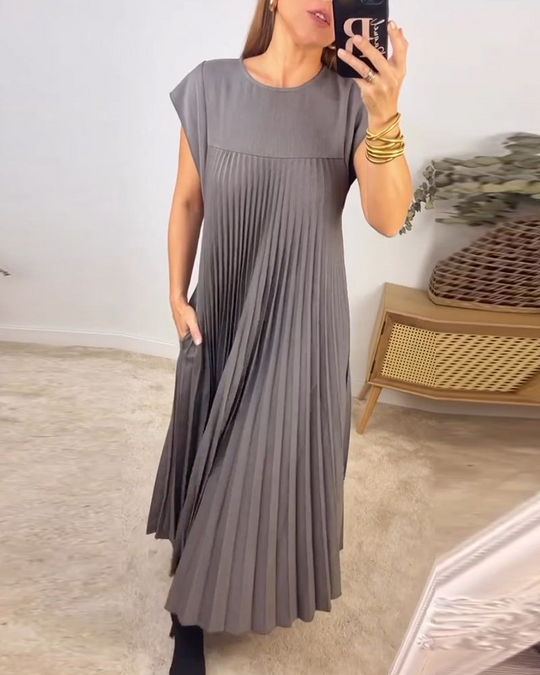 Gabi | Elegantes plissiertes Maxikleid