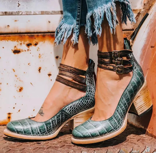 Norah | Vintage Pumps