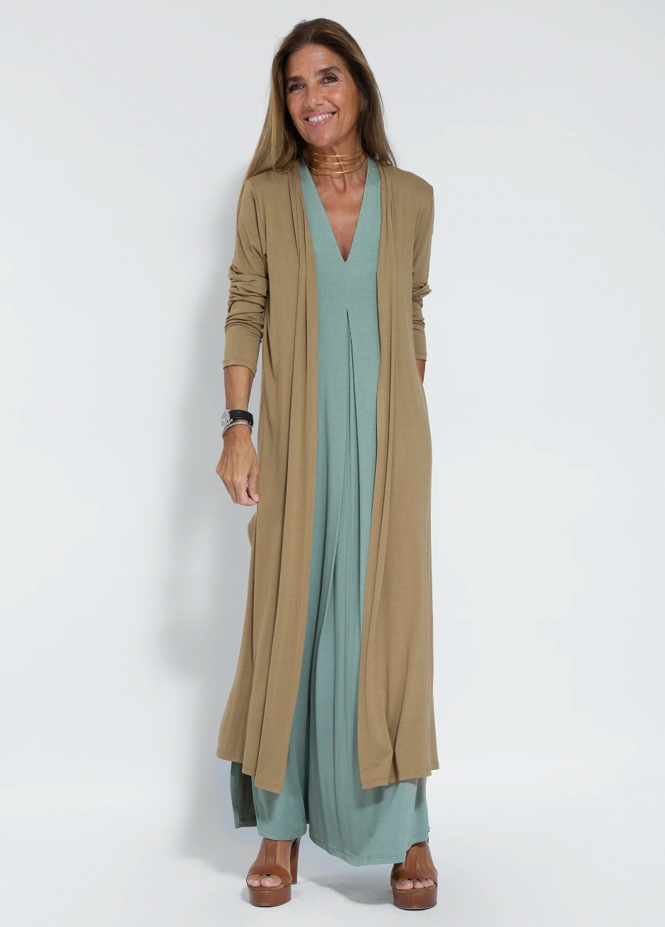 Solana - Ensemble bestehend aus einem langen, figurformenden Kleid und einer Weste