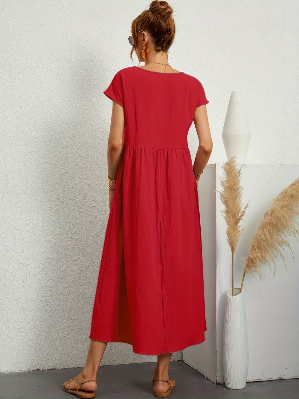 Camille - Kleid mit Rundhalsausschnitt